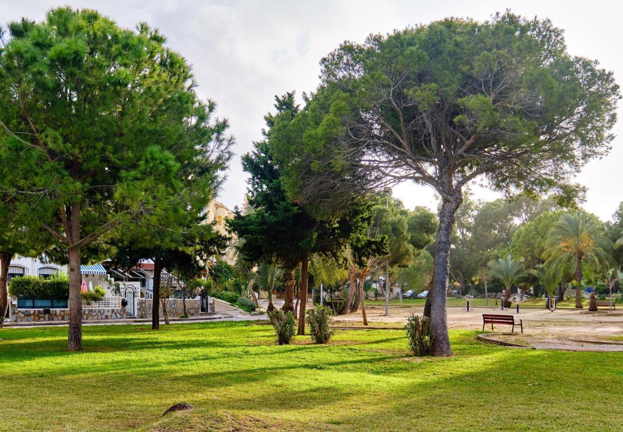 Family Bungalow La Zenia Beach Dehesa de Campoamor  Dış mekan fotoğraf